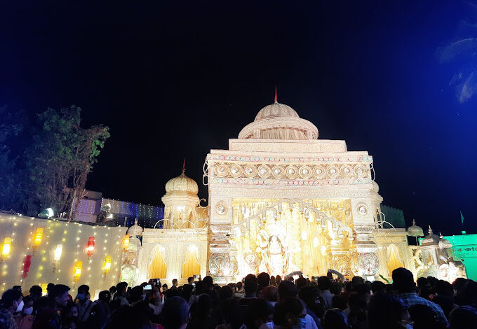 Helapukur Sarbojanin Jagadhatri Puja Committee