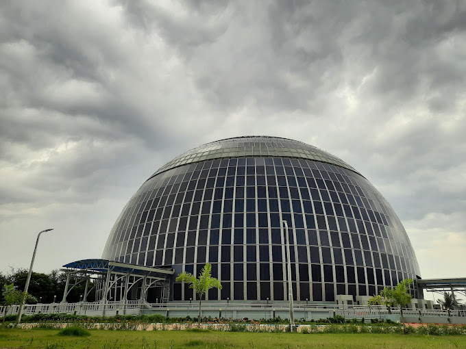 Solar dome eco park